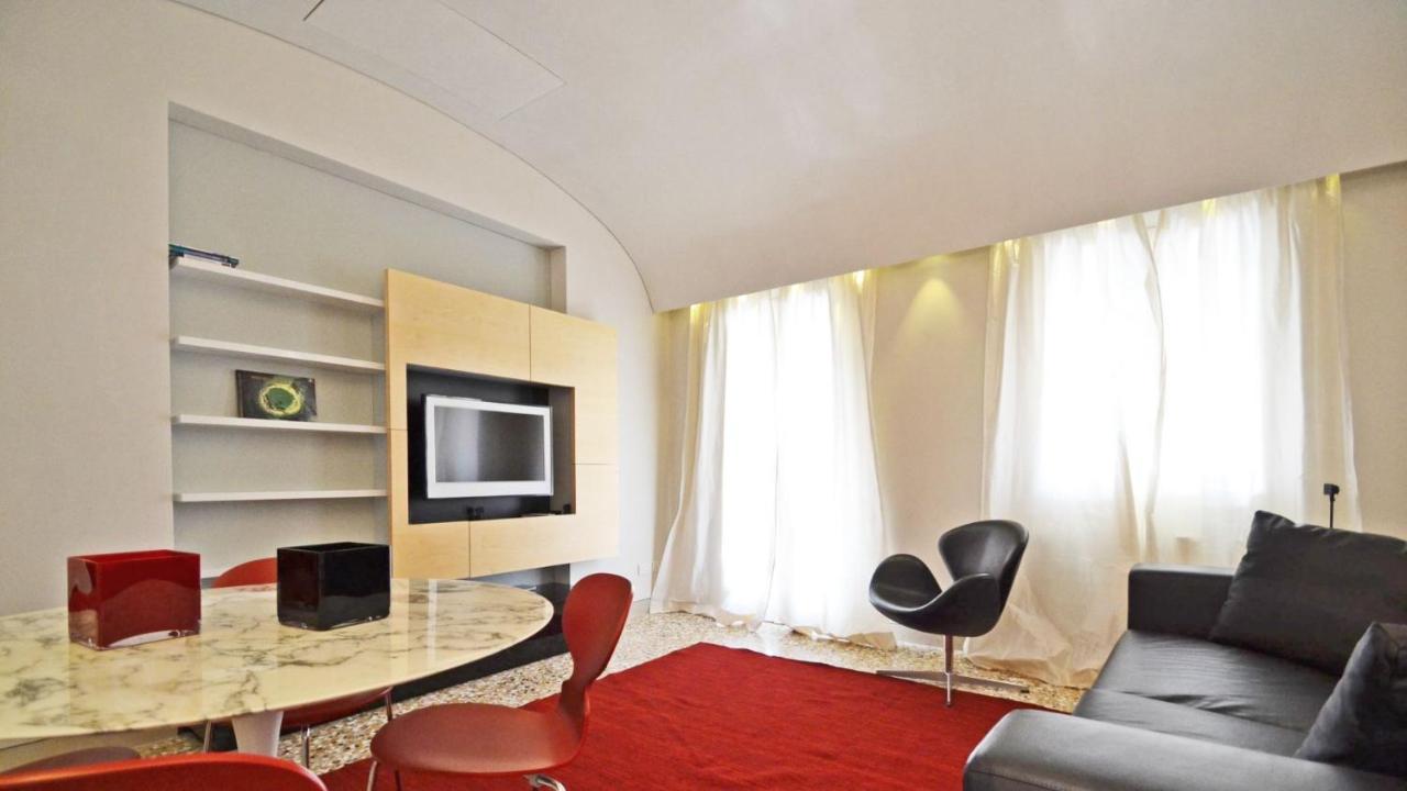Ai Bareteri Luxury Canal View Венеція Екстер'єр фото